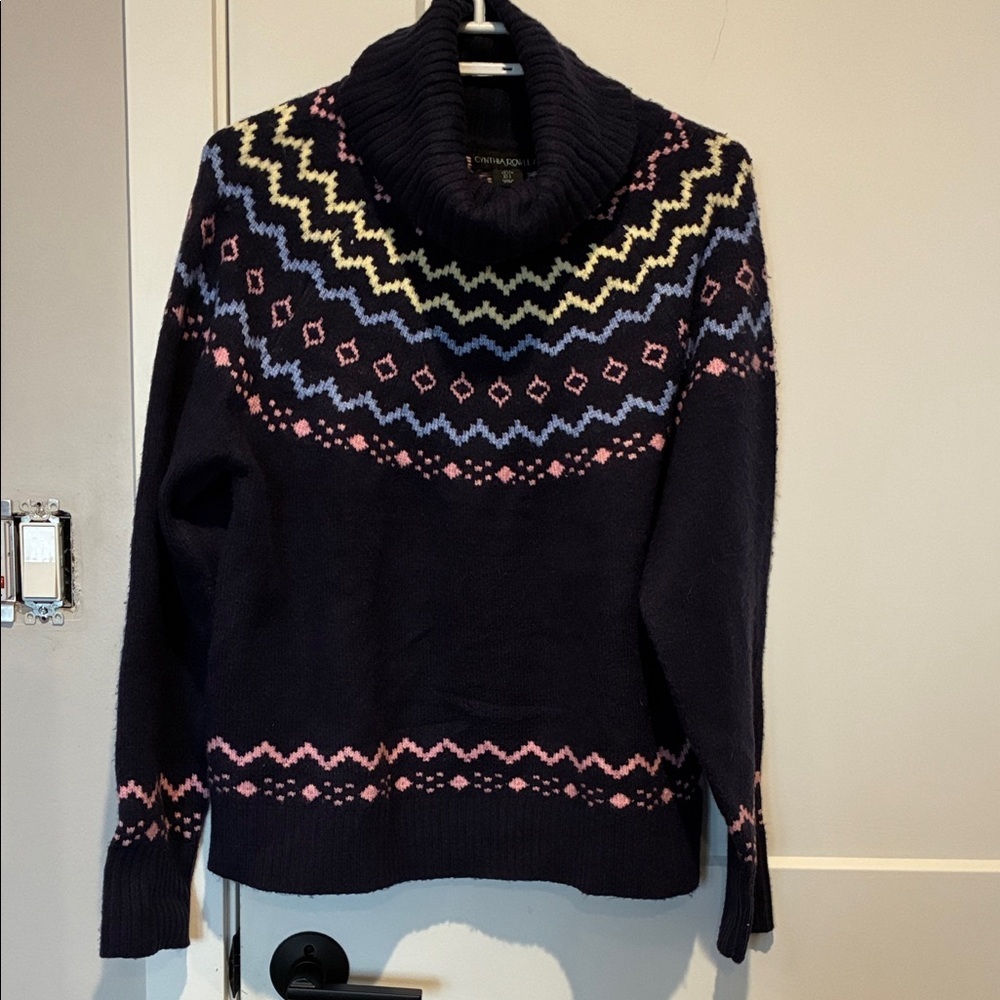Cynthia Rowley Blue and Pink Patterned Turtleneck Sweater B16